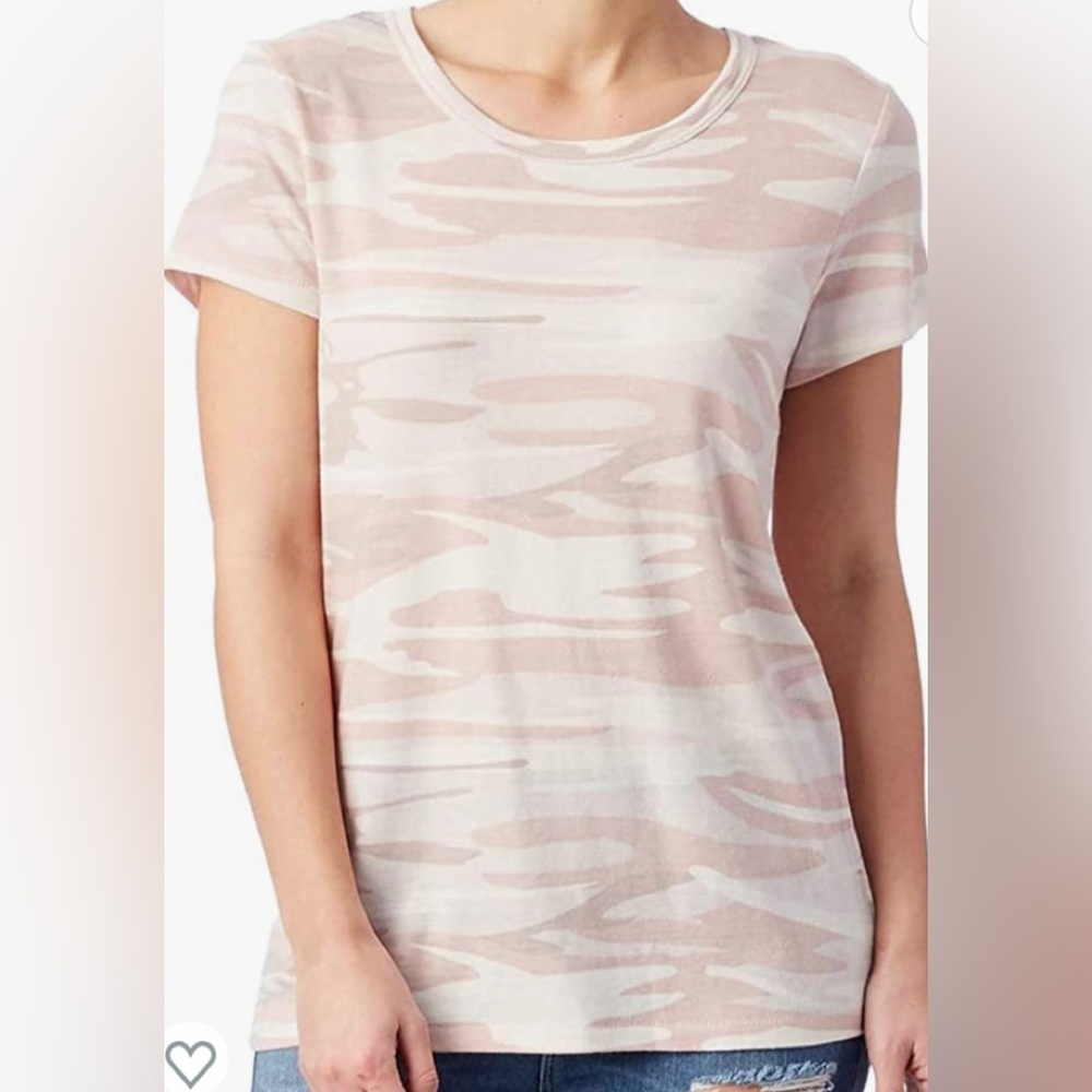 Alternative Short Sleeve Classic Tee Shirt, Size L. Camo Blush. NWT
